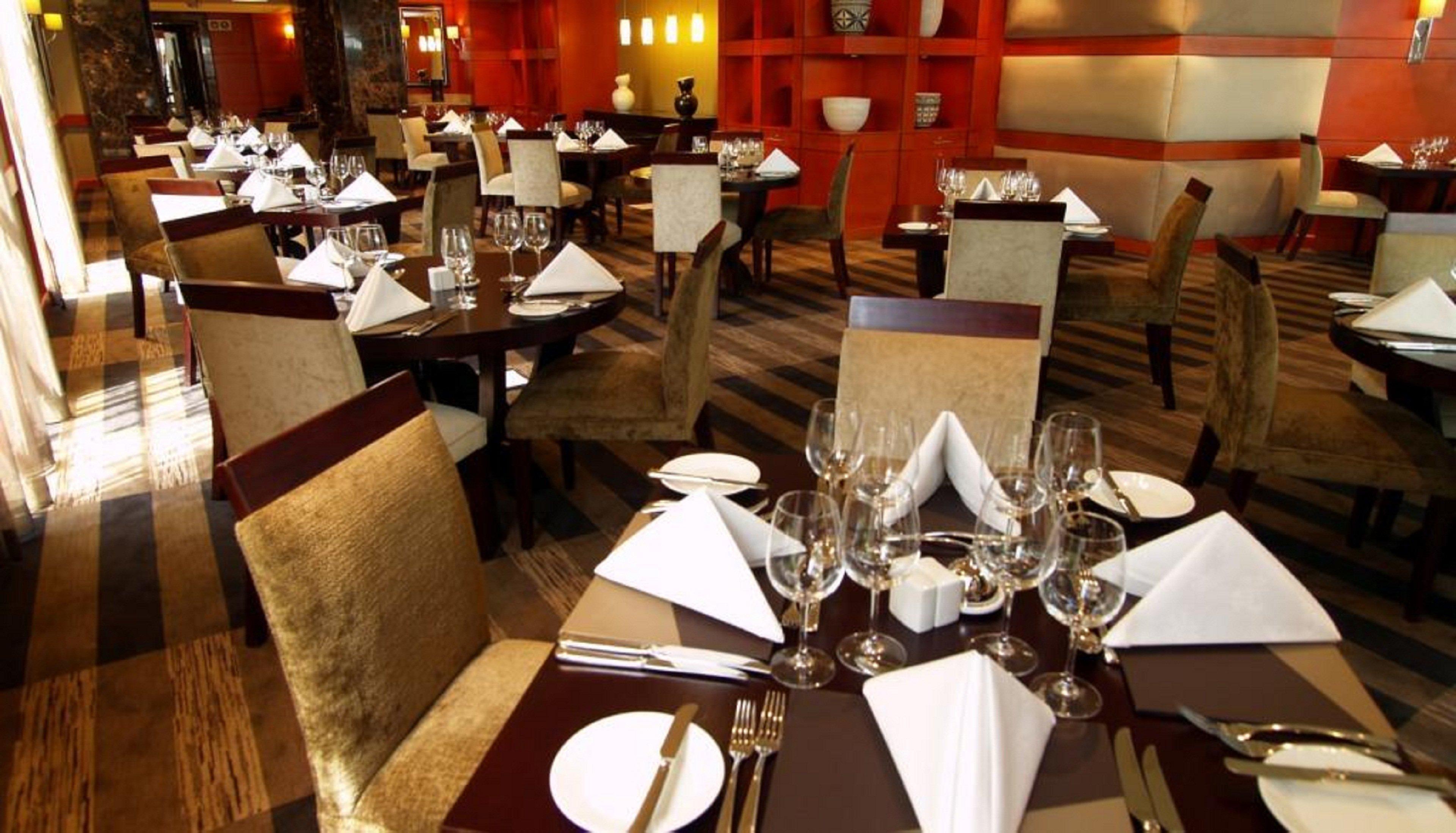 Intercontinental Johannesburg Or Tambo Airport Hotel By Ihg Kempton Park Exterior foto The interior of the restaurant