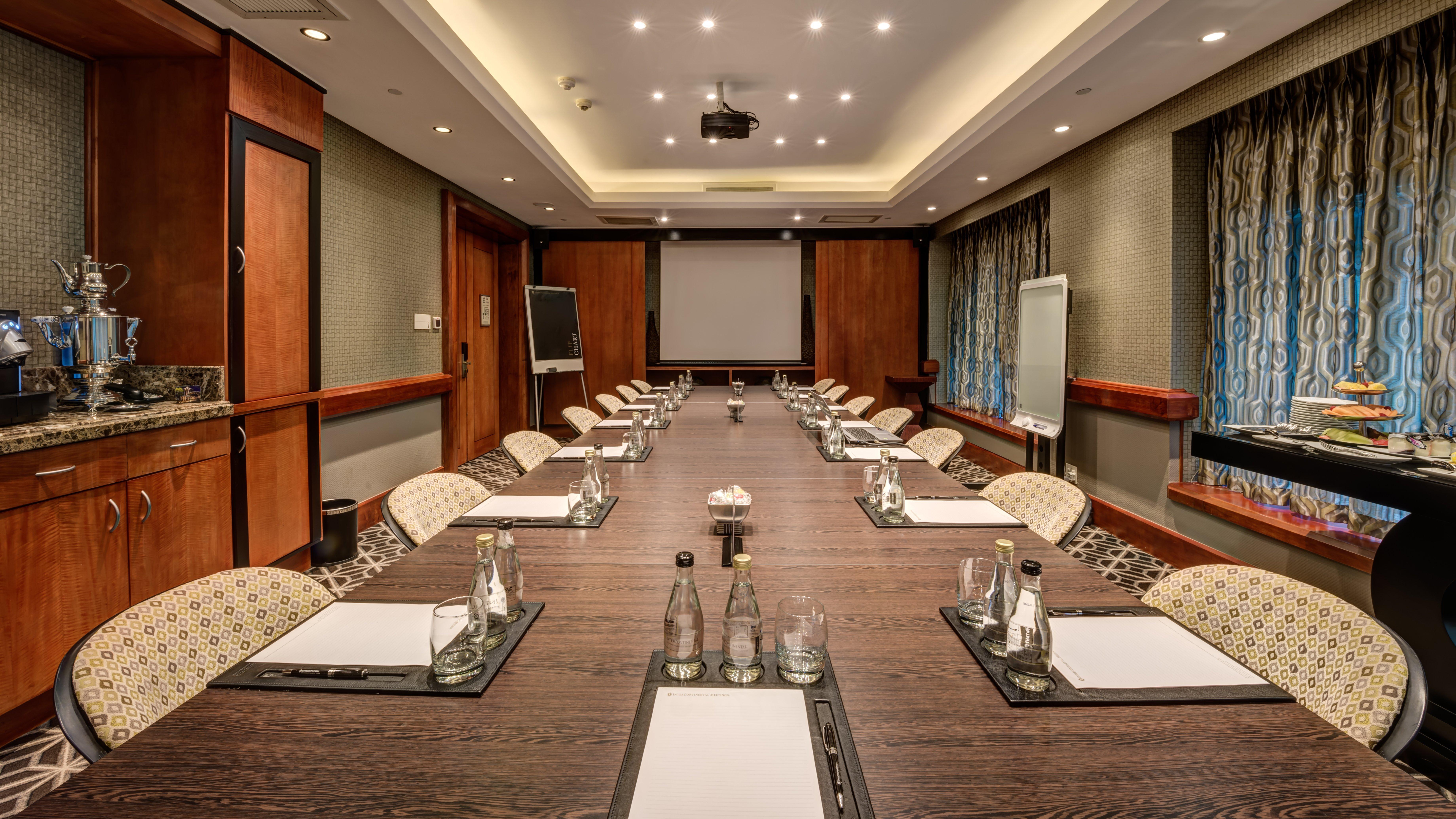 Intercontinental Johannesburg Or Tambo Airport Hotel By Ihg Kempton Park Exterior foto Meeting room